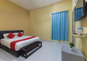 Deluxe Double Room | Desk, free WiFi, bed sheets - Alpha Motel (Langkawi)