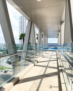 In-room safe, individually decorated, individually furnished, desk - Justay Rivergate Center (Ho Chi Minh City)