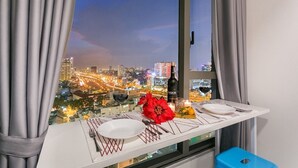 อพาร์ทเมนท์, 1 ห้องนอน | บริการอาหารในห้องพัก
