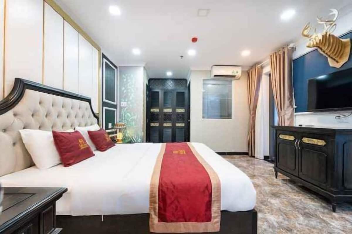 Työpöytä, ilmainen Wi-Fi, vuodevaatteet