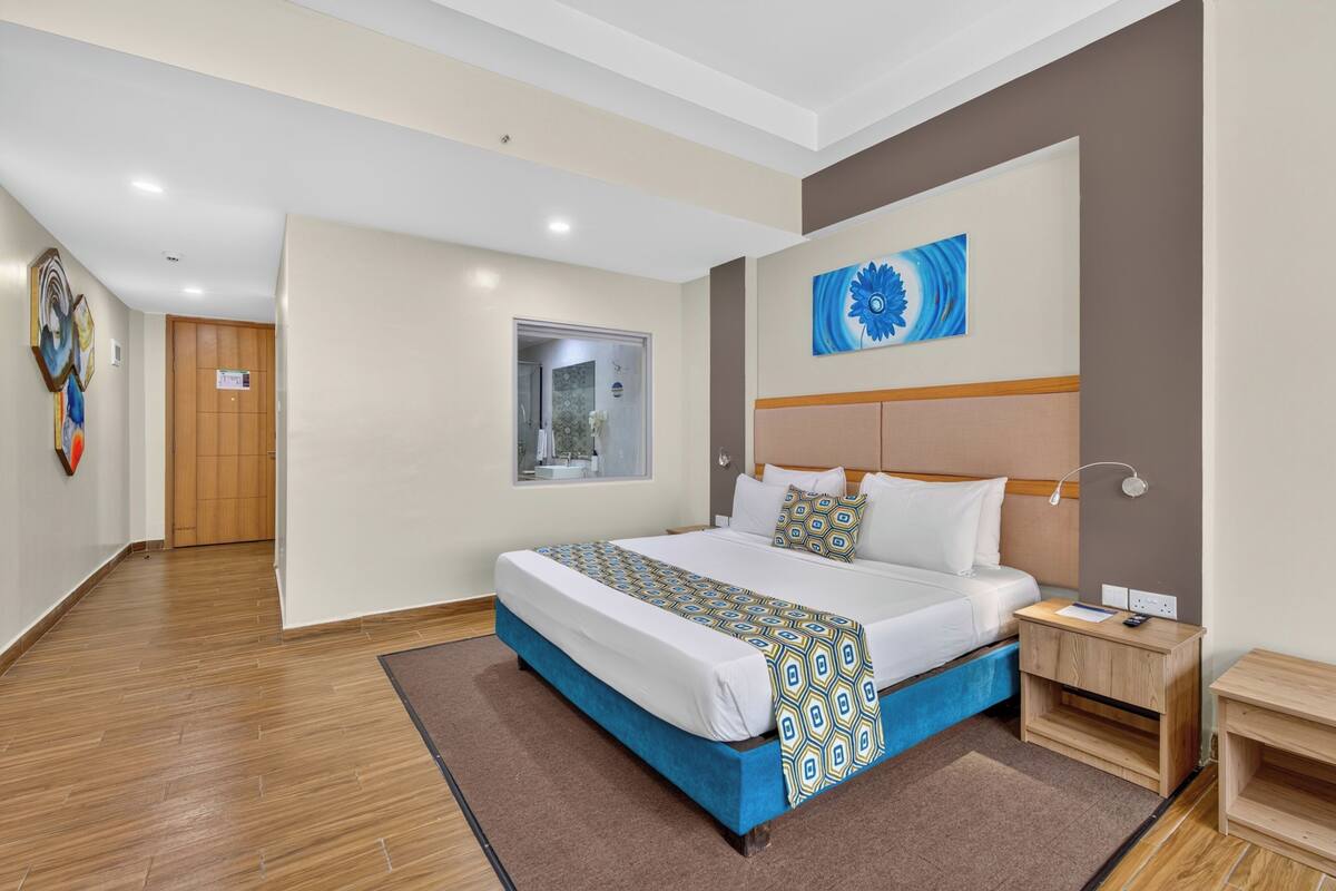 Ropa de cama de alta calidad y minibar 