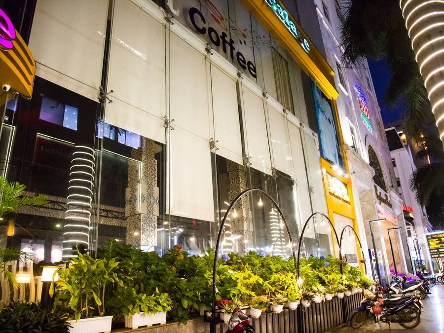 Front of property - evening/night