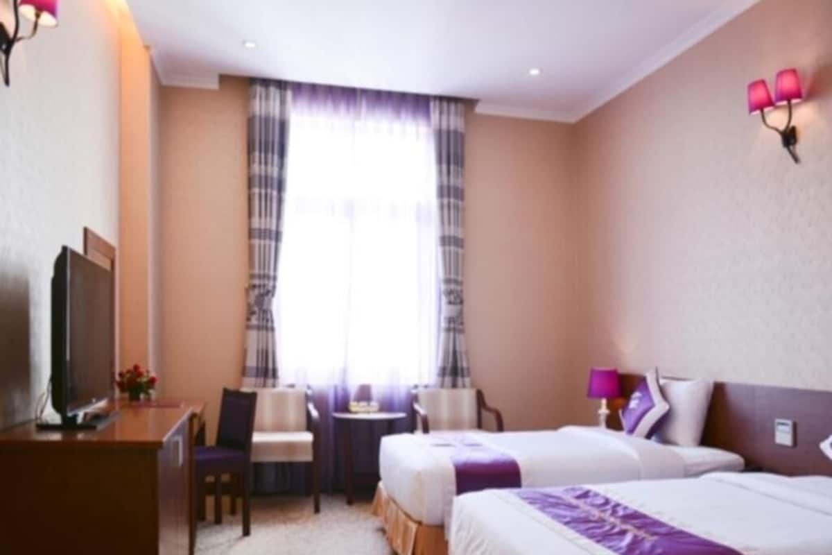 Ropa de cama de alta calidad, camas con pillow-top y minibar