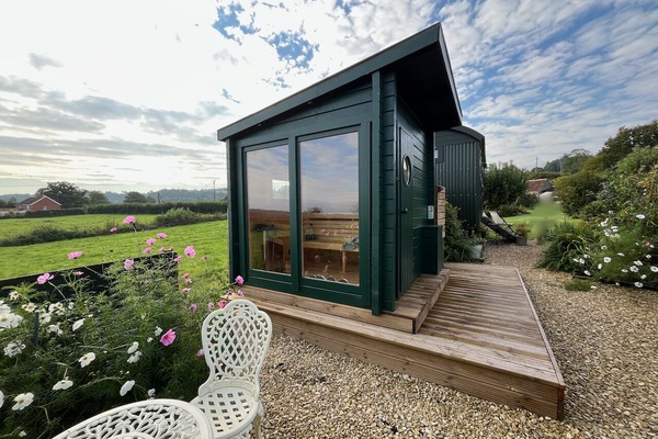 Luxury Room, Ensuite, Courtyard View (Cottage Shepherds Hut) | Spa