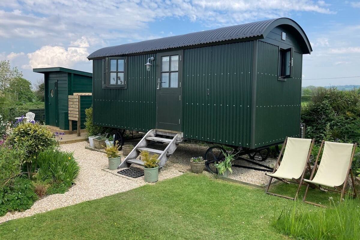 ラグジュアリー ルーム エンスイート コートヤードビュー (Cottage Shepherds Hut) | スパ
