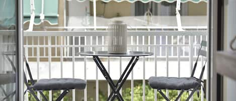 Apartment | Terrace/patio