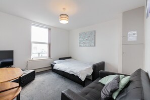 Apartment, Private Bathroom | Lounge - Cherry Property - Apple Suite (Blackpool)