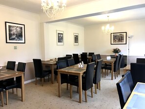 Free daily buffet breakfast - Distillery Guest House (Fort William)
