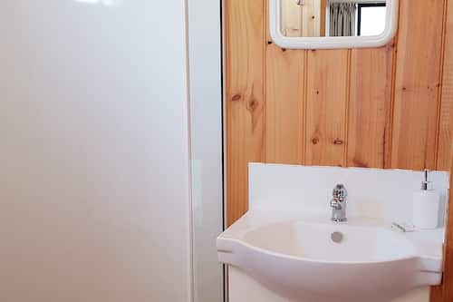 Apartment, 1 Bedroom | Bathroom