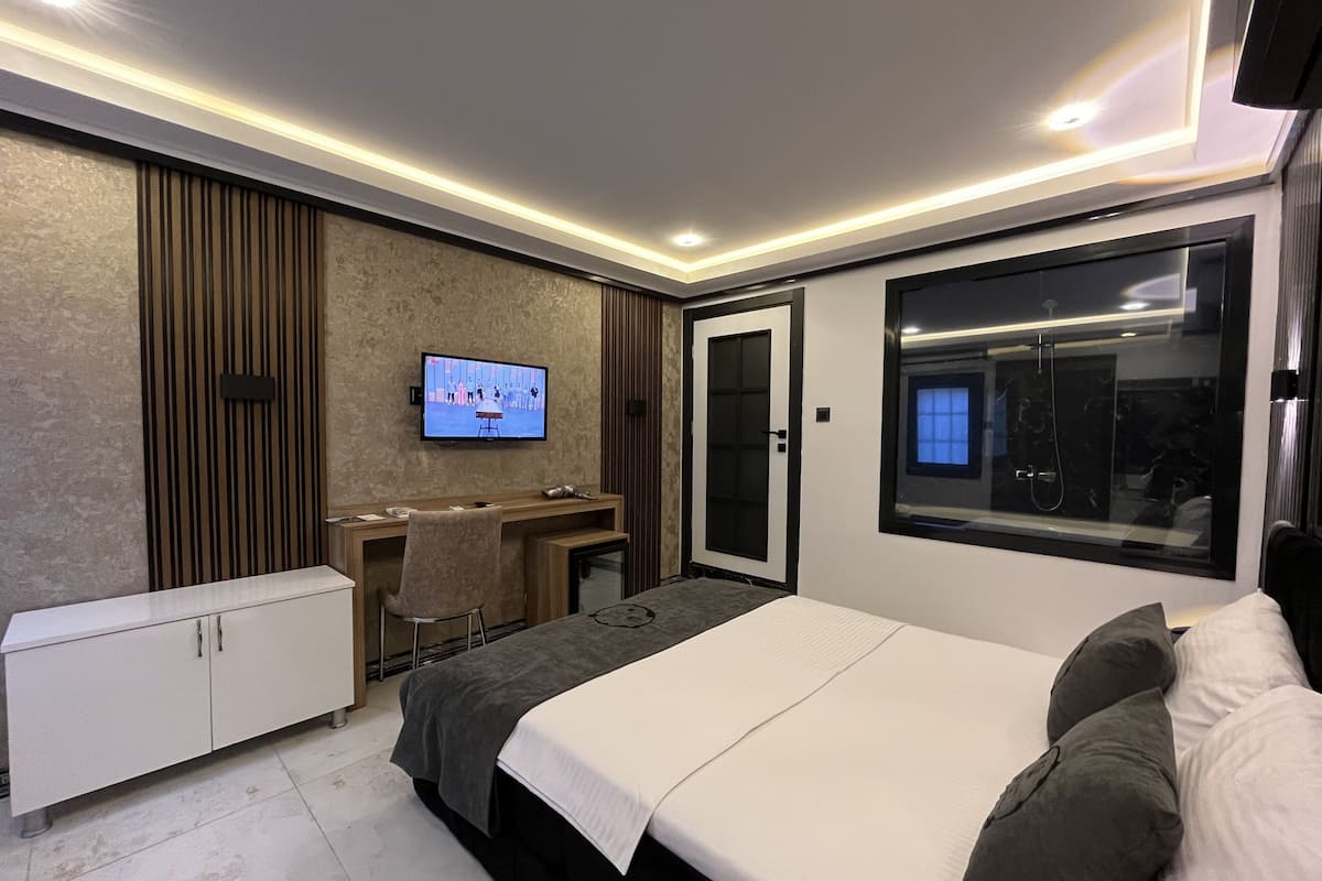 Habitación doble económica | 1 habitación, minibar, escritorio y insonorización