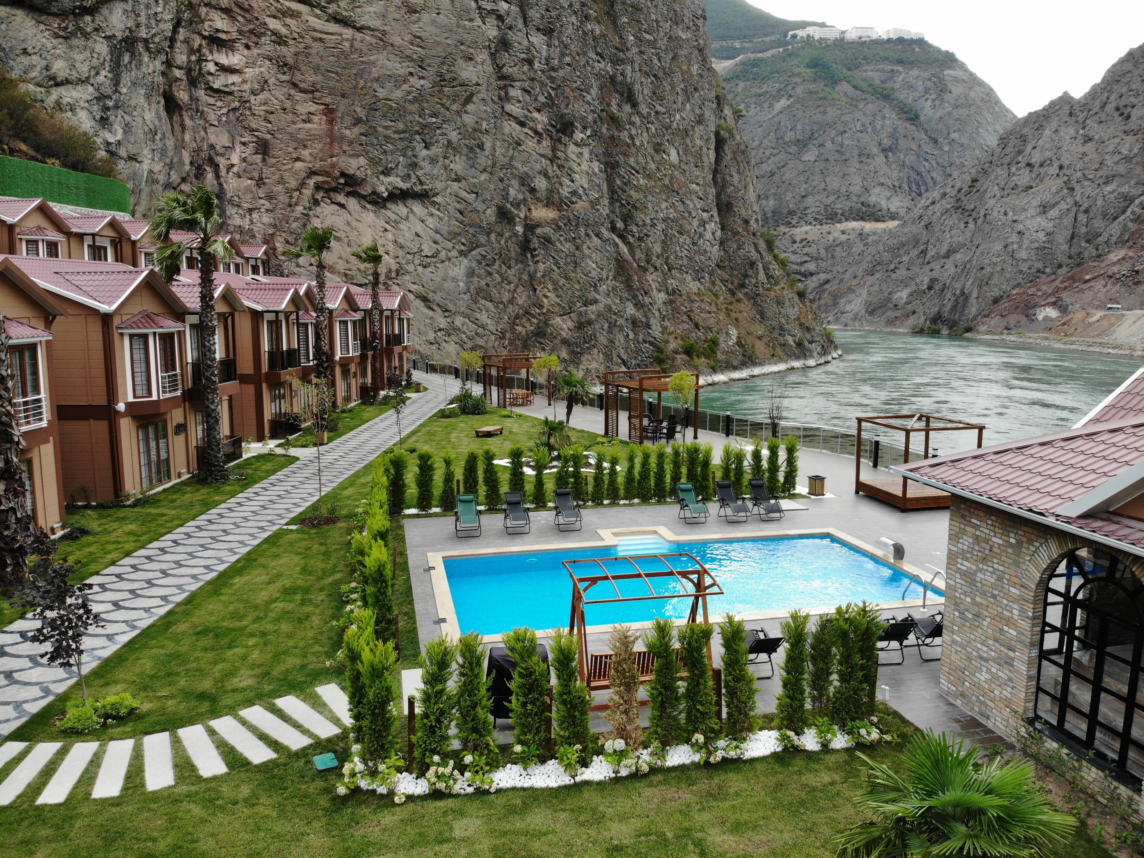 Seasonal outdoor pool