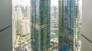 DHH - High Floor Spacious 2 Beds Torch Dubai Marina | 陽台景觀