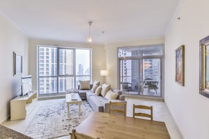 Living room - Driven Holiday Homes - Torch Tower (Dubai)