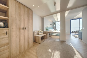 1 habitación, minibar, caja de seguridad en la habitación y escritorio