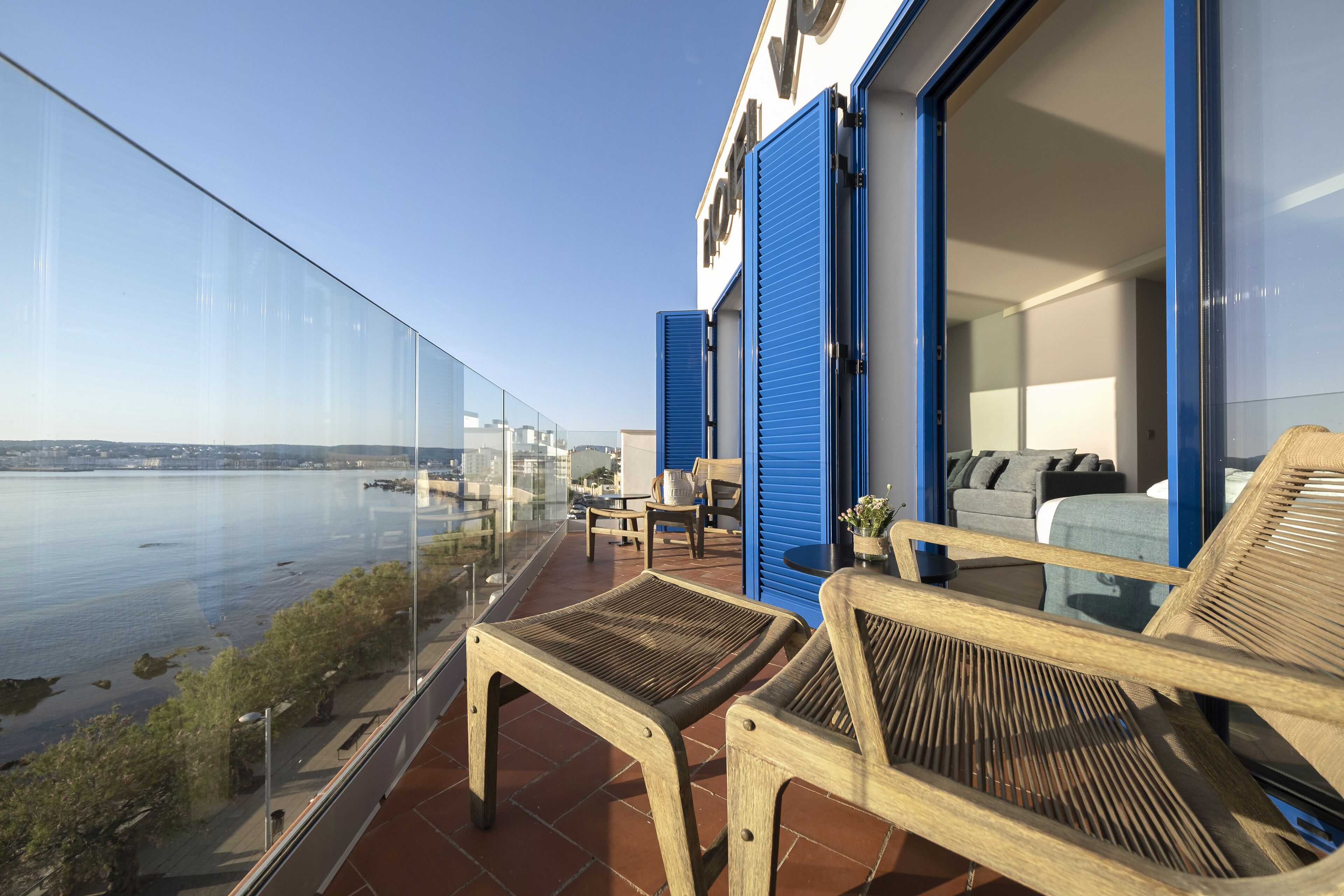 junior room, sea view (suit) | 1 bedroom, minibar, in-room safe, desk