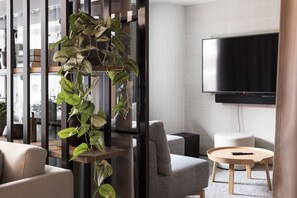Lobby sitting area - Noli Katajanokka (Helsinki)