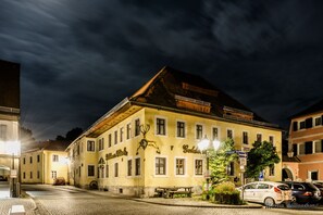 Exterior - Alte Poststation Goldener Hirsch (Emskirchen)
