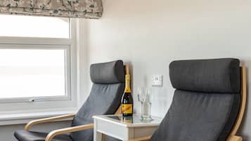 Superior Double Room, Sea View | Individually furnished, iron/ironing board, bed sheets
