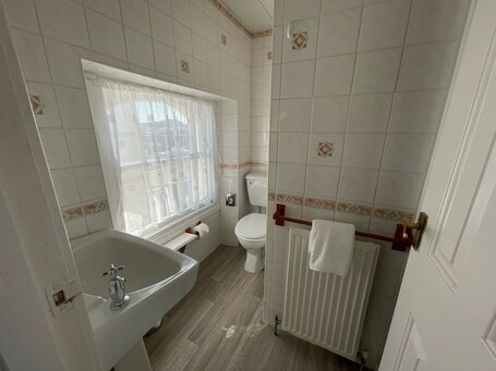 The Shelbourne - Image 33