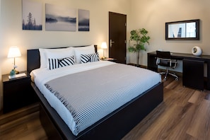 Basic Apartment, 1 Bedroom, City View | 1 bedroom, desk, laptop workspace, soundproofing - HiGuests - Executive tower (Dubai)