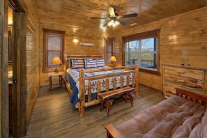 13 bedrooms, internet