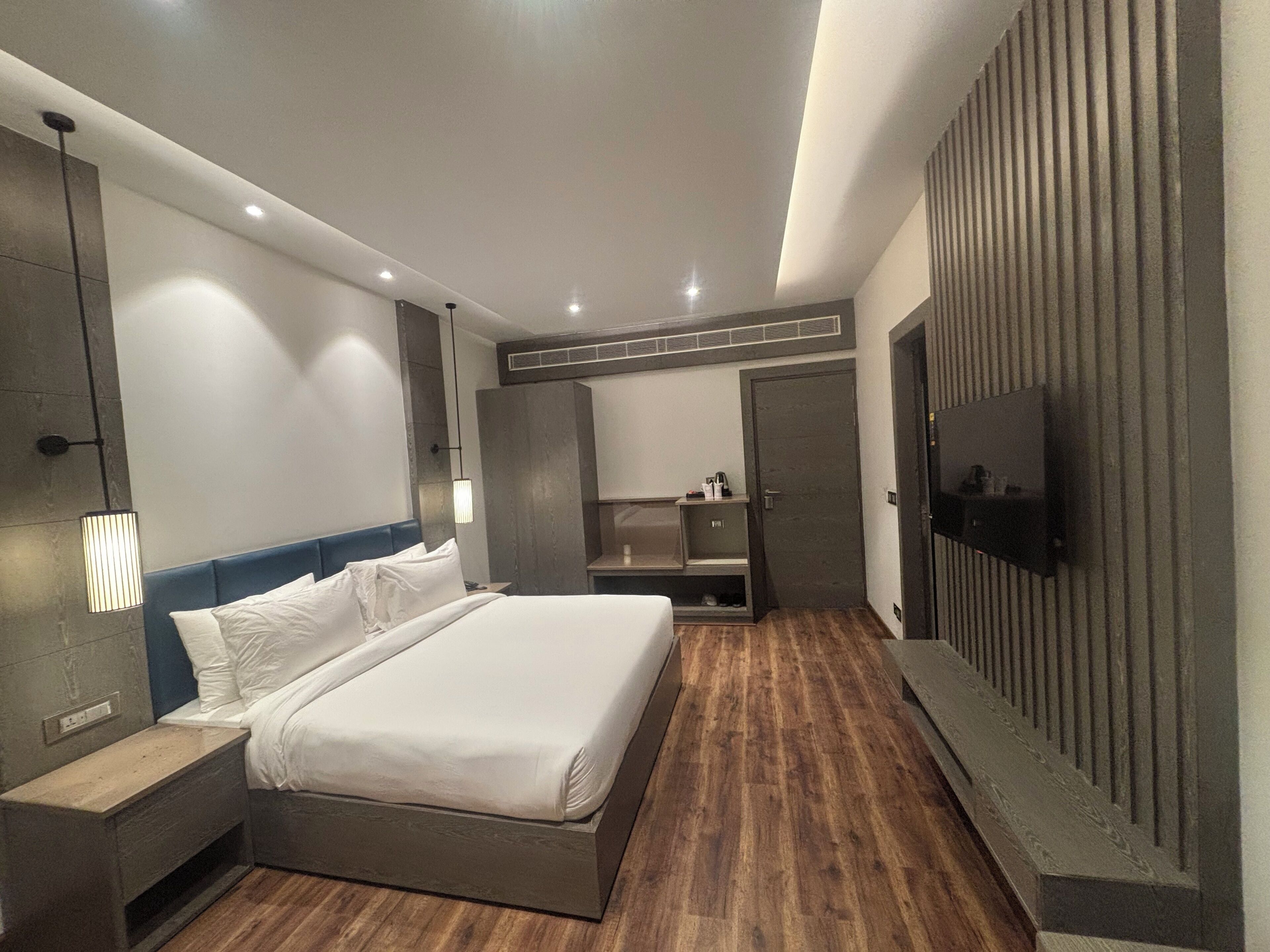 Chambre Premium | Chambres insonorisées, Wi-Fi gratuit, draps fournis