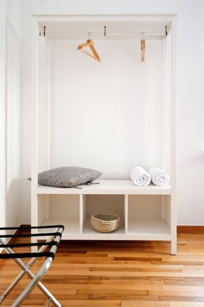 豪華公寓, 4 間臥室, 私人浴室, 地面層 | 4 間臥室、高級寢具、客房內保險箱、獨特裝潢