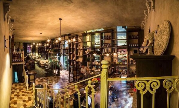 Dining - Monte Carlo (Batumi)