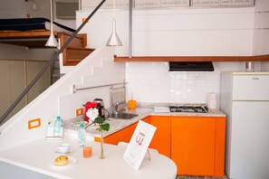 Apartment, 1 Bedroom | Private kitchenette - Casa Otto nel cuore di Genova (Genoa)