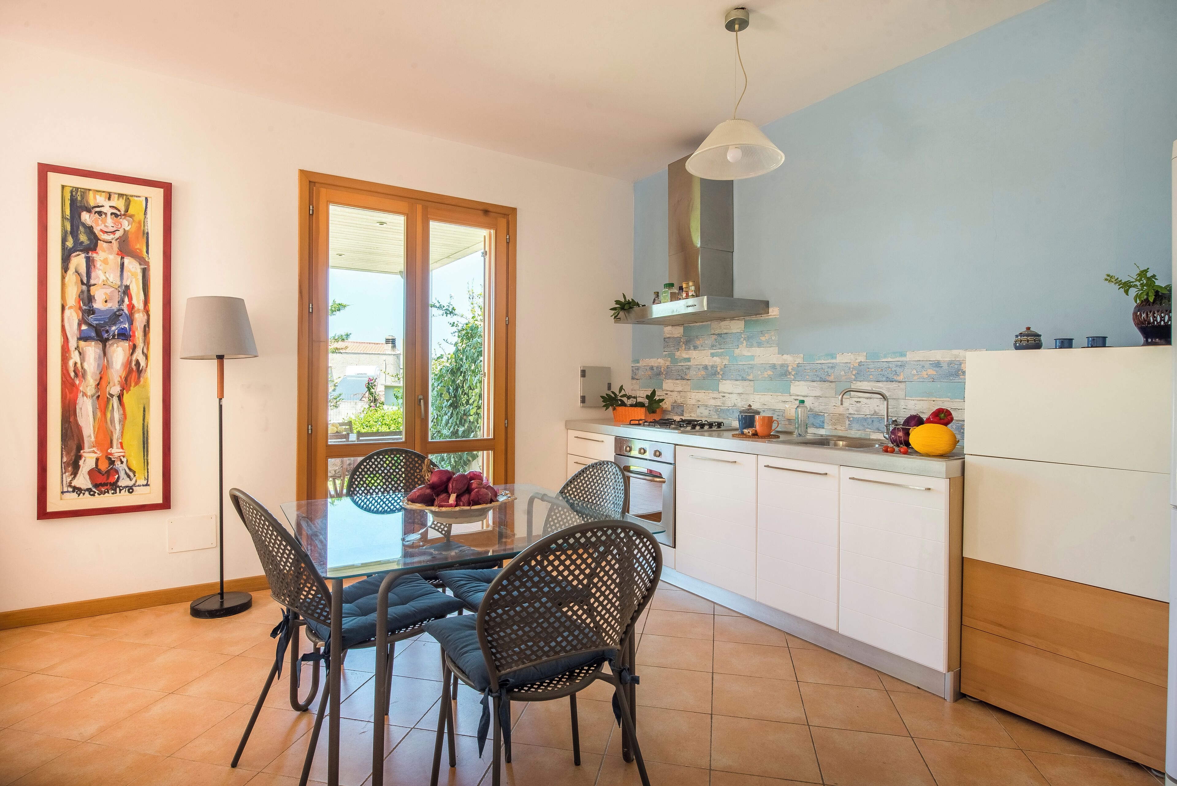 Appartamento, 2 camere da letto, vista giardino | Cucina privata | Frigorifero con congelatore, forno, piano cottura