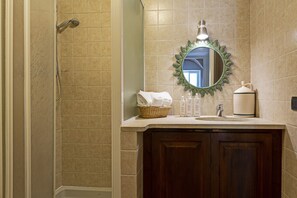 Apartment, 2 Bedrooms, Terrace, Sea View | Bathroom | Shower, rainfall showerhead, free toiletries, hair dryer