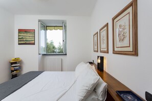 Apartment, 2 Bedrooms, Terrace, Sea View | Desk, free WiFi, bed sheets