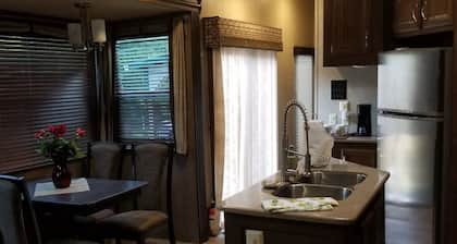 Start your next adventure with Pine Creek Villas : Birds Nest Retreat!