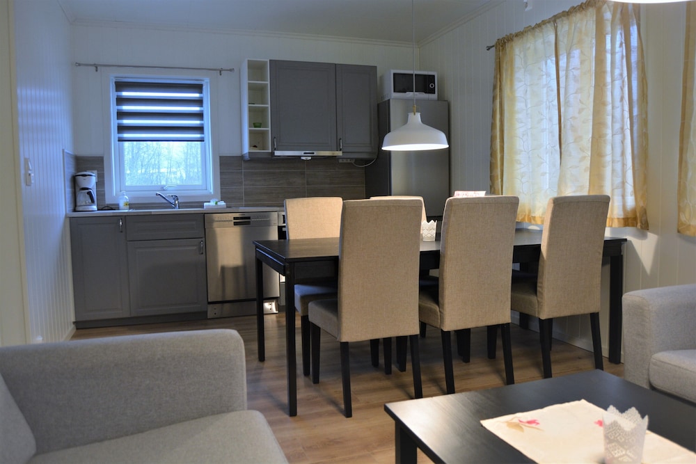 Forde Guesthouse & Camping photo 3