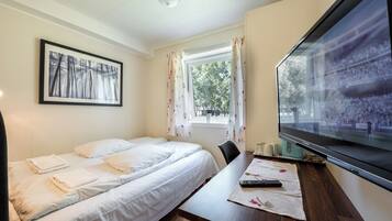 2 bedrooms, free WiFi, bed sheets