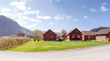 Classic Cottage, 2 Bedrooms, Garden View (Cleaning, bed linen & towels not incl)