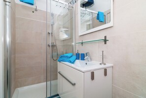 Studio (Apartments Carmen & Tosca -Studio) | Bathroom