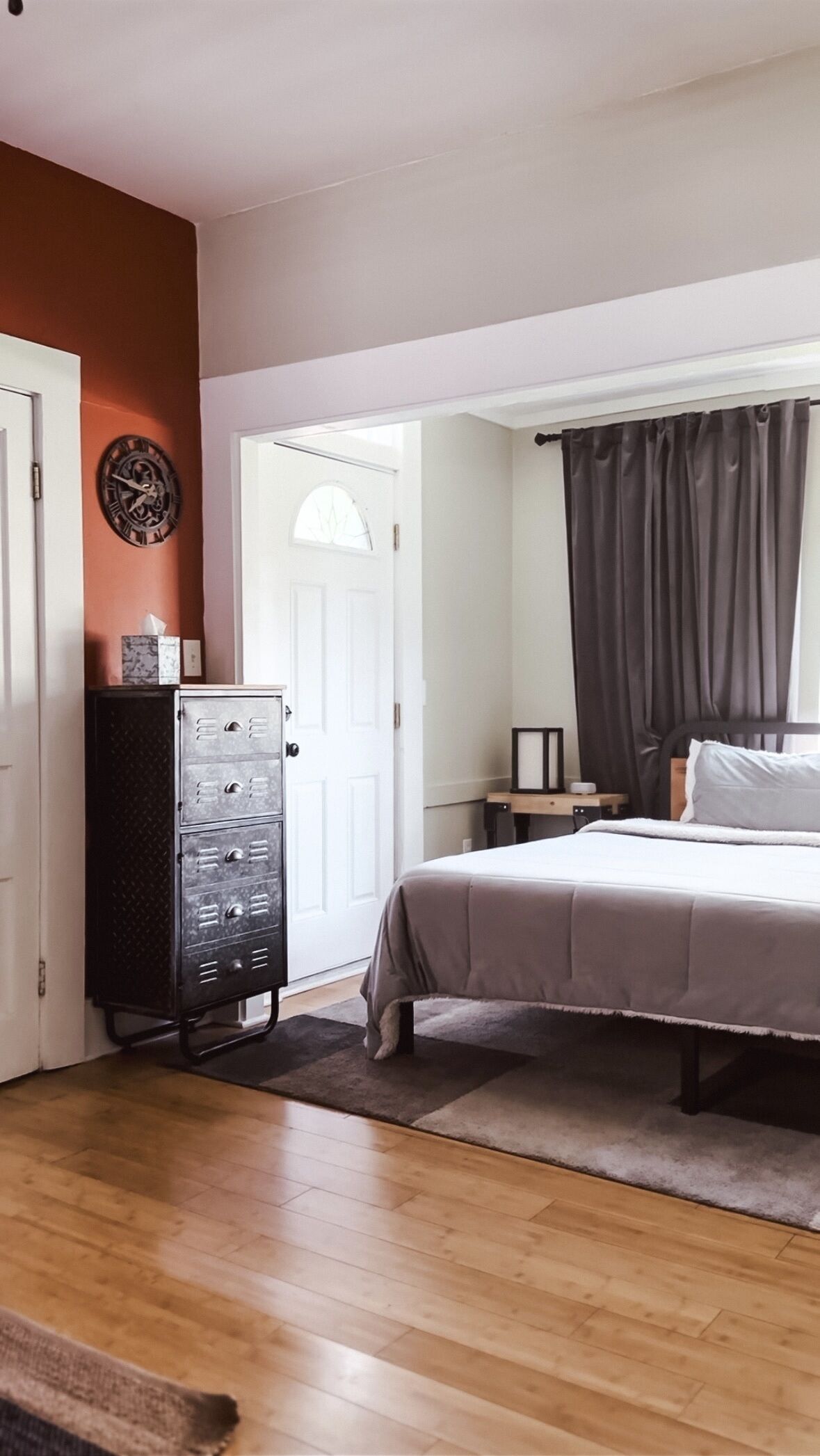 2 bedrooms, in-room safe, desk, iron/ironing board