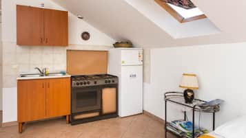 Appartement (Apartments Tramonto - One Bedroom Apa) | Cuisine privée | Réfrigérateur, plaque de cuisson