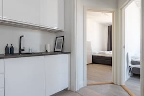 Apartment, 3 Bedrooms | Private kitchen