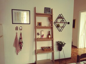 Interior - Room Romantika / 1 -4 guests,1 double bed (160×200),2 single beds(90×200) (Split)