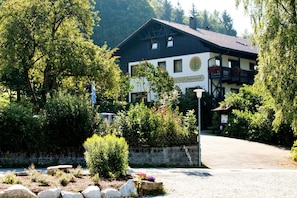Exterior - Landhotel Bayerwald (Grafling)