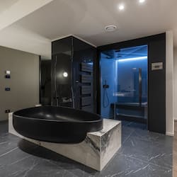 Suite, 1 King Bed, Balcony, Lake View (Argantos) | Bathroom