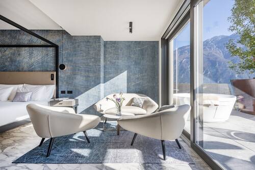 Junior-Suite, 1 Queen-Bett, Balkon, Seeblick (Nemos)