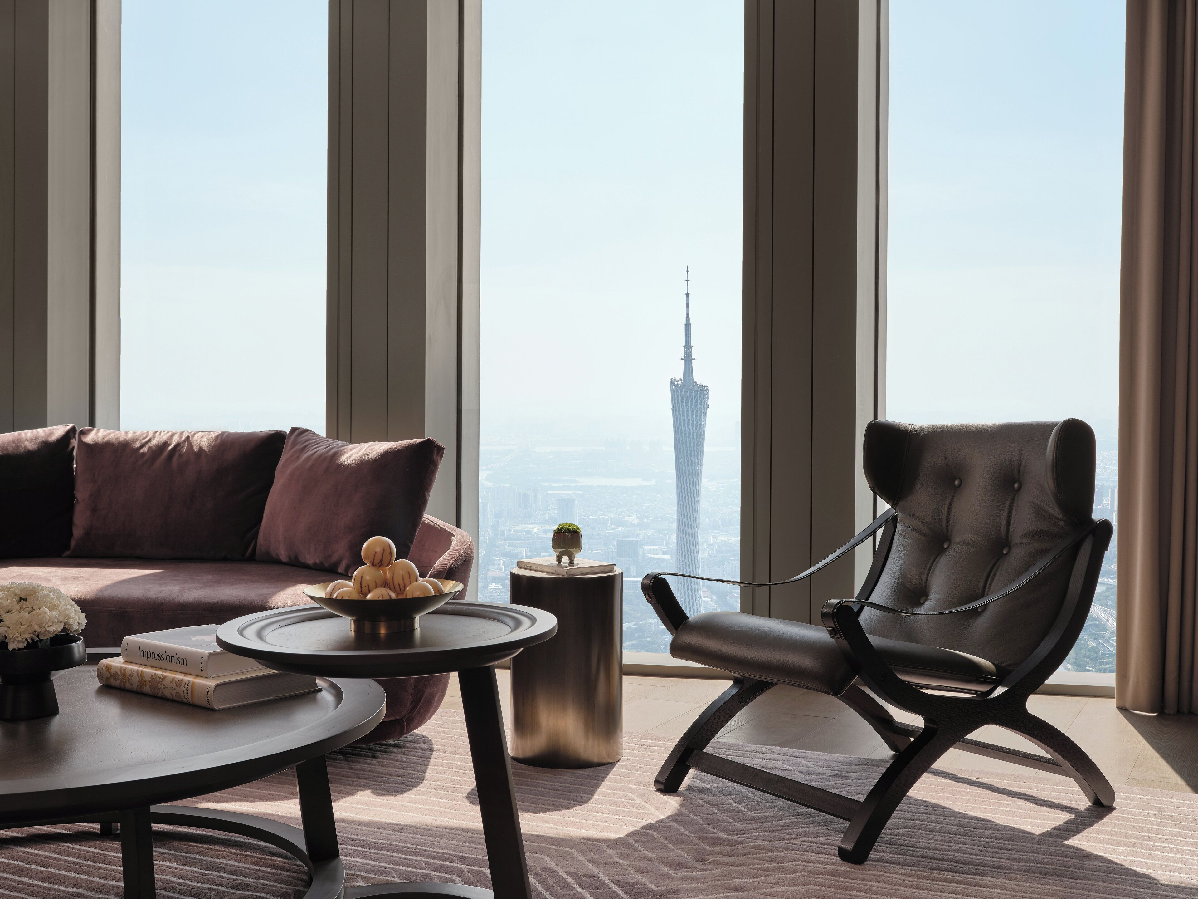 スイート (Manor Suite Canton Tower View) | ミニバー、セーフティボックス (室内)、デスク、ノートパソコン用作業スペース