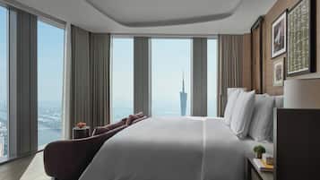 Minibar, in-room safe, desk, laptop workspace