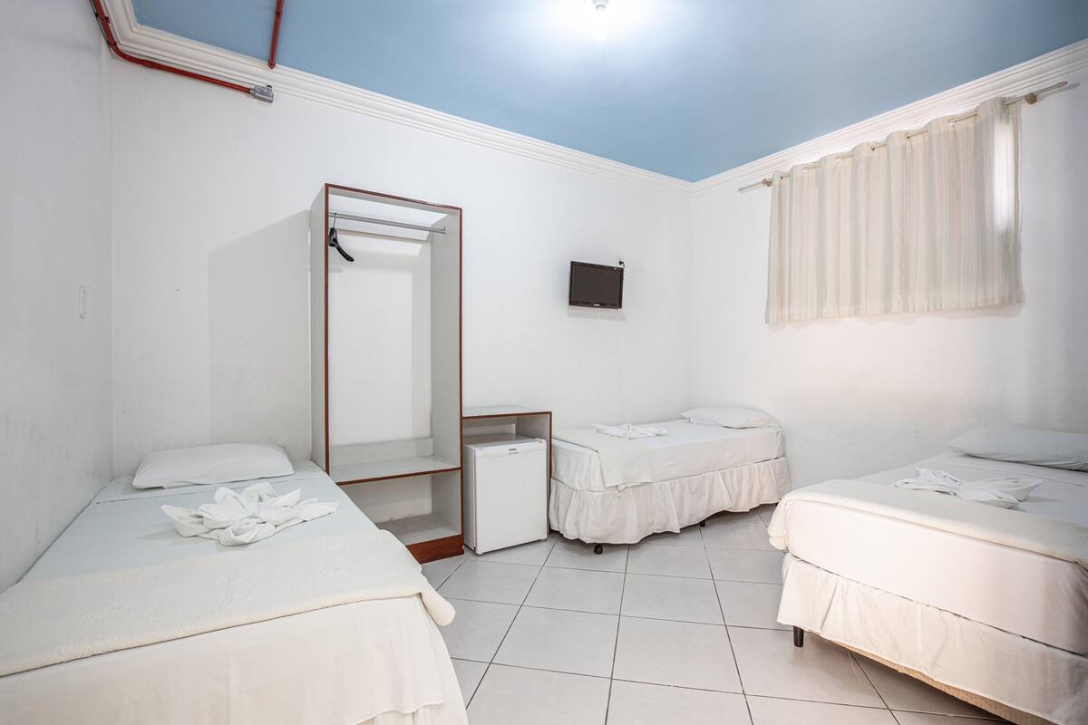Free WiFi, bed sheets