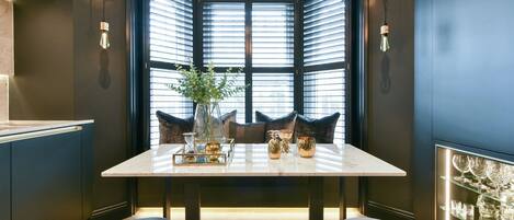 經典公寓 | 房內用餐