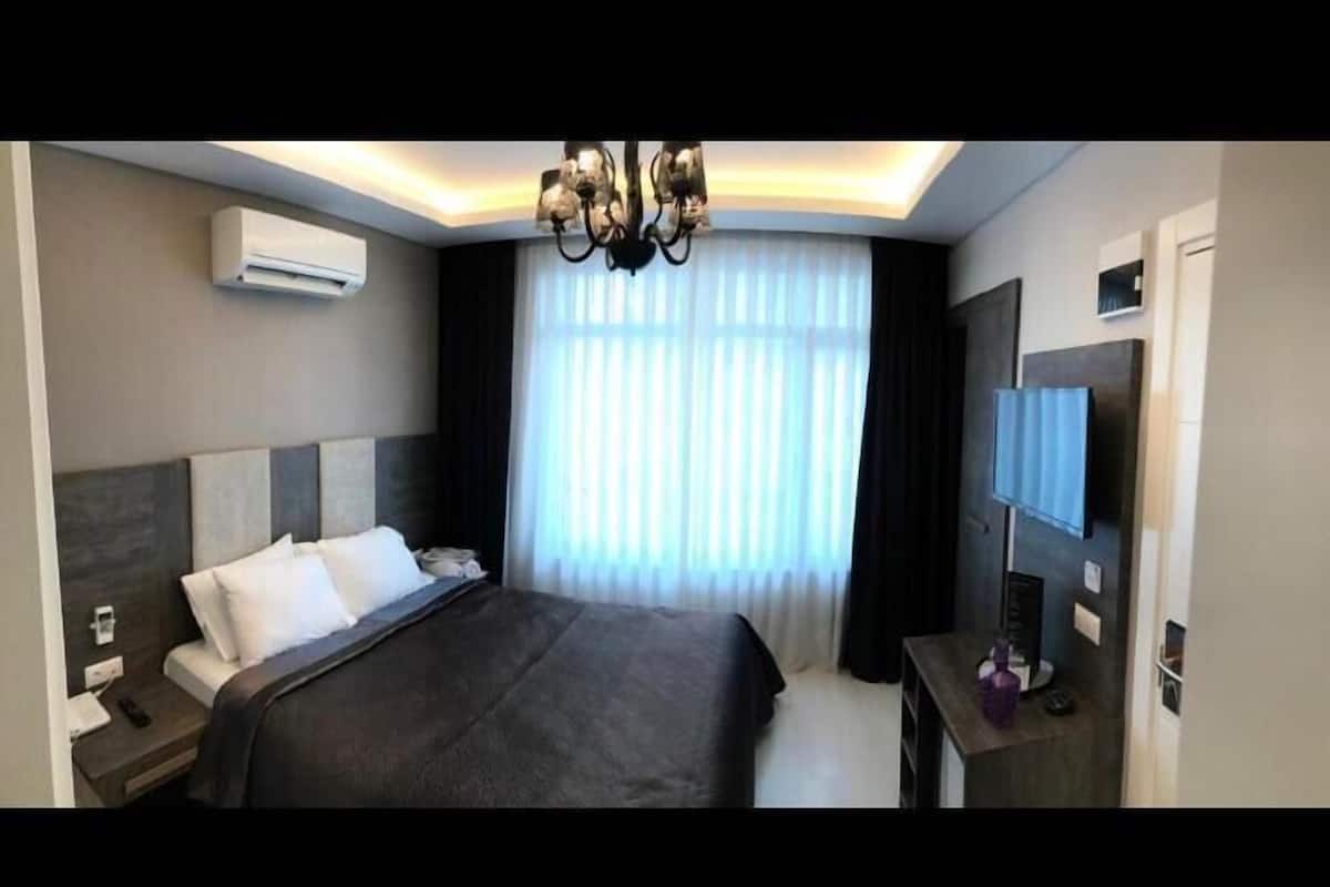1 chambre, literie de qualité supérieure, couette en duvet d'oie
