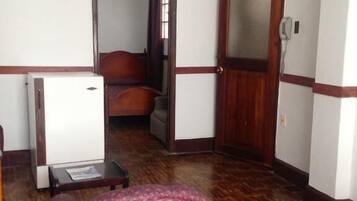 Caja de seguridad en la habitación y wifi gratis